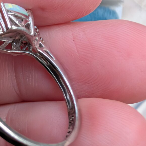 Vintage Sterling Silver Opal Estate Ring - Picture 10 of 11
